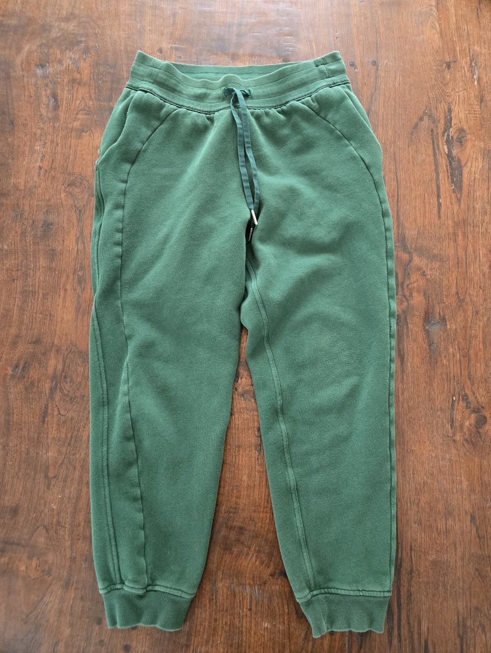 Lululemon Scuba Forest Green Jogger Sweatpants Size 6
